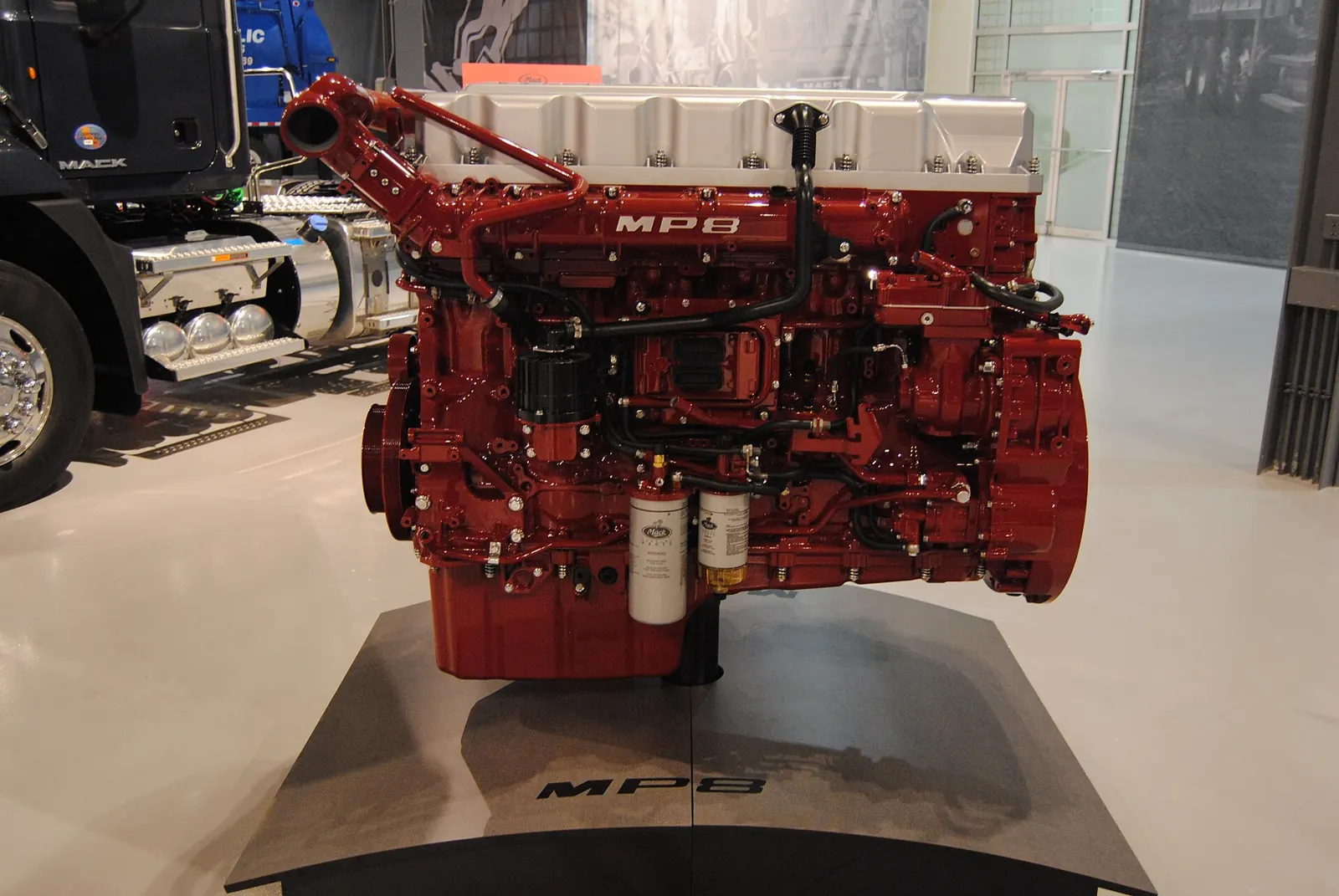 Mack MP8 diesel engine